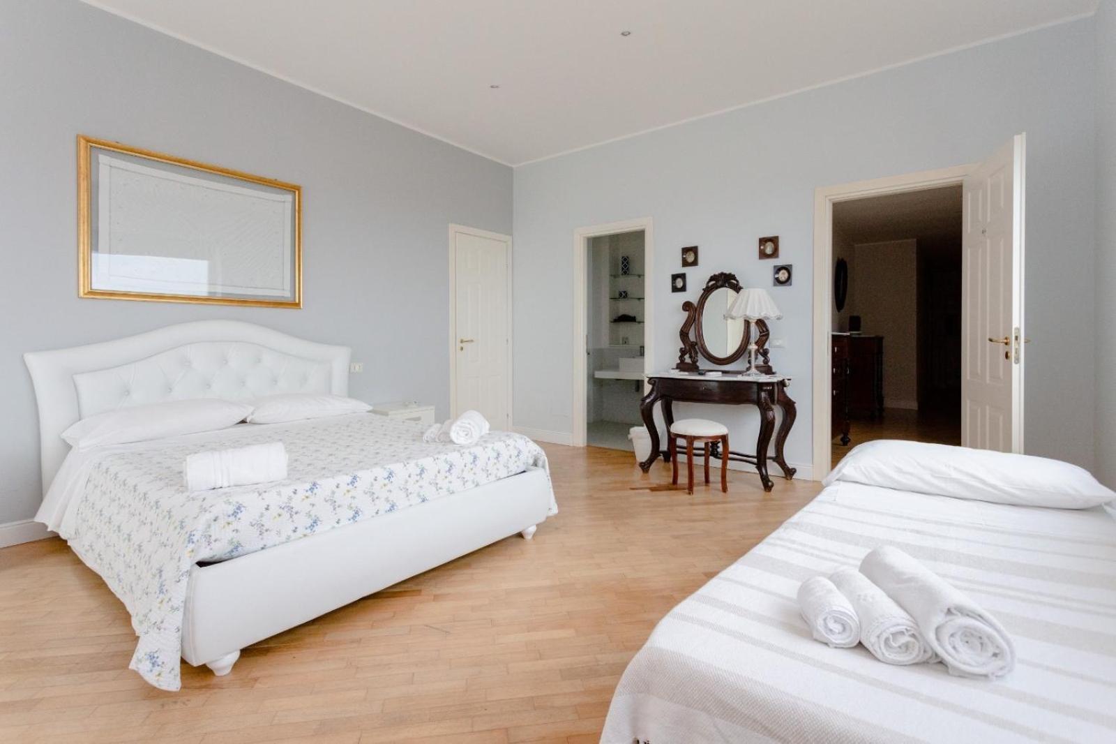 אצ'י קסטלו B&B Villa Etelka מראה חיצוני תמונה