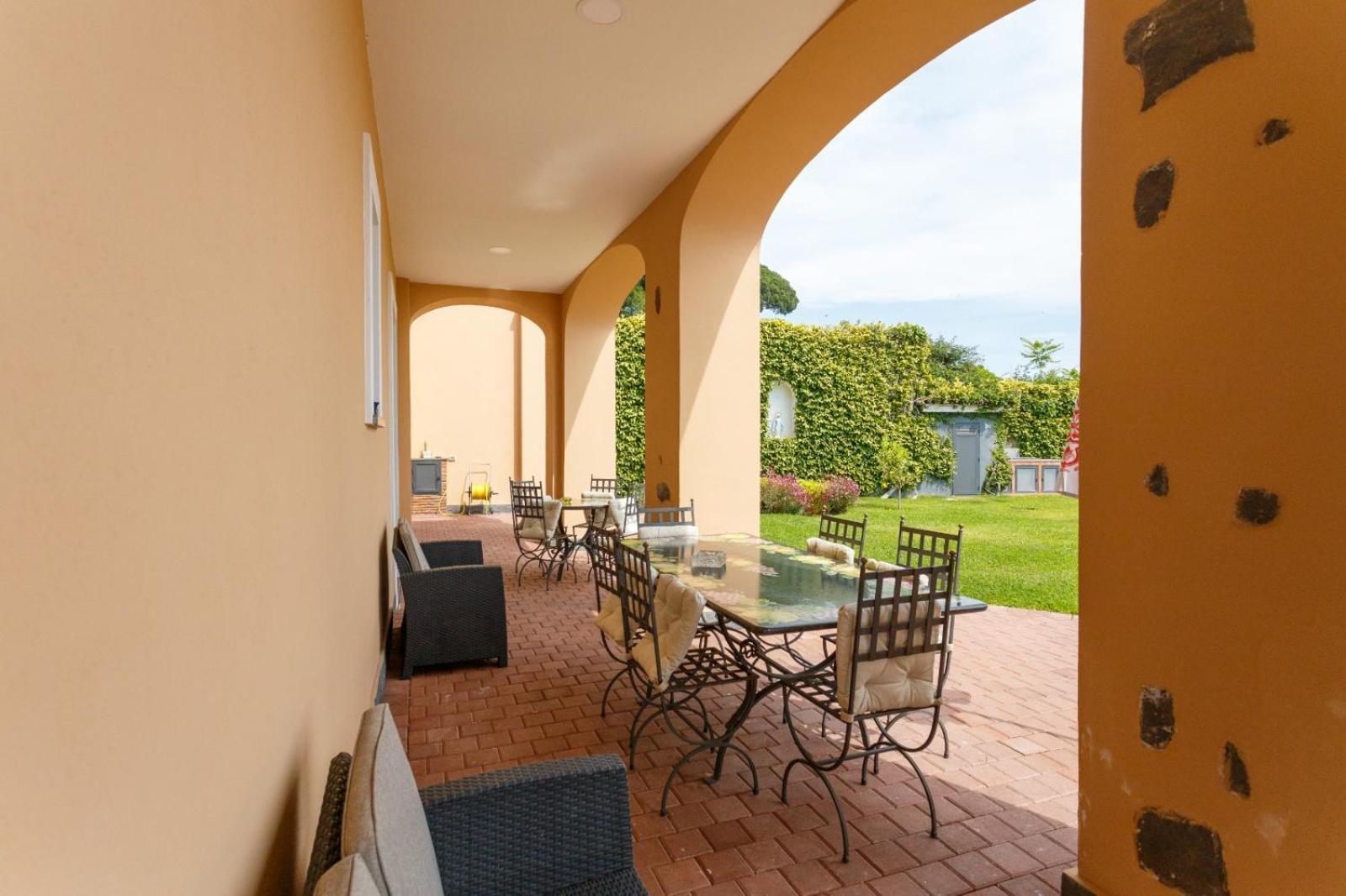 אצ'י קסטלו B&B Villa Etelka מראה חיצוני תמונה