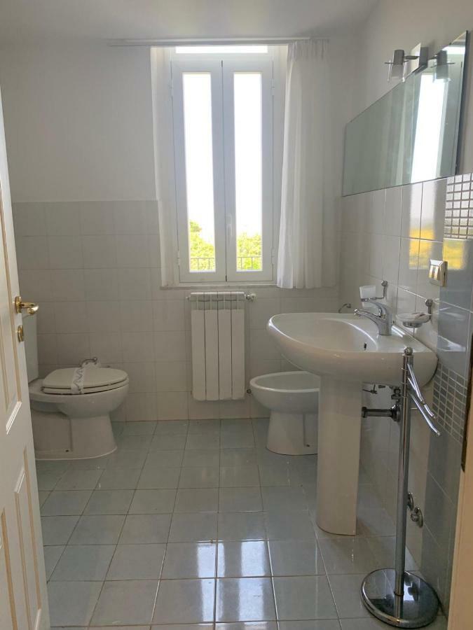 אצ'י קסטלו B&B Villa Etelka מראה חיצוני תמונה